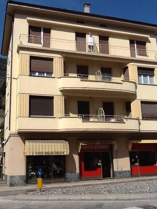 Apartment Mini Appartamento In Sondrio Centro